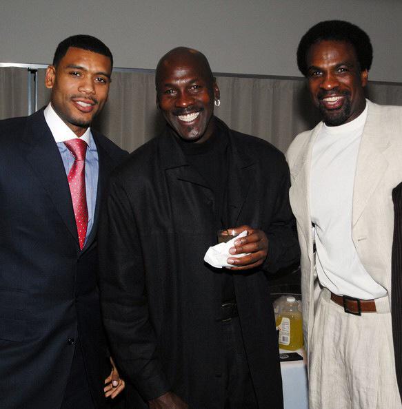 evboogie's tweet photo. One of these men has a birthday today. 
One of these men attacked James Dolan. 
All of these men are high as hell.

#420 https://t.co/59xooVbkk7