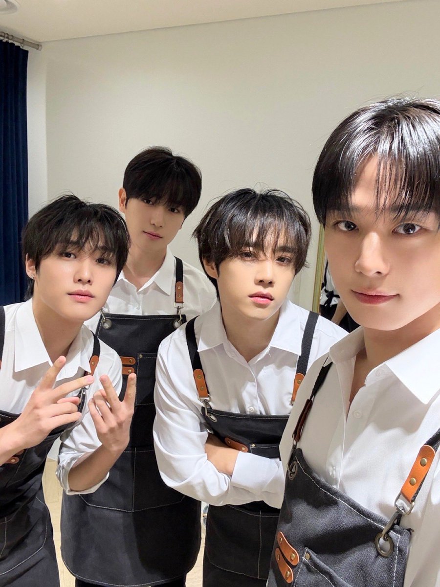 Barista Boyz brewing up coffee and smiles!
The 3rd Album 'Unexpected' photo event was a success—thanks to THE B for making it a warm and special day. Clocking out with hearts full!