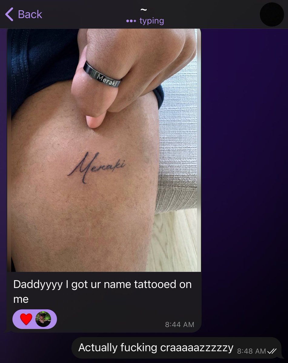 DaddyMeraki's tweet image. Sending 5-6 figures/month wasn’t enough for @DaddyMerakiSimp so he branded himself with my name. 

Permanent proof of who owns him forever! 🔒🩷