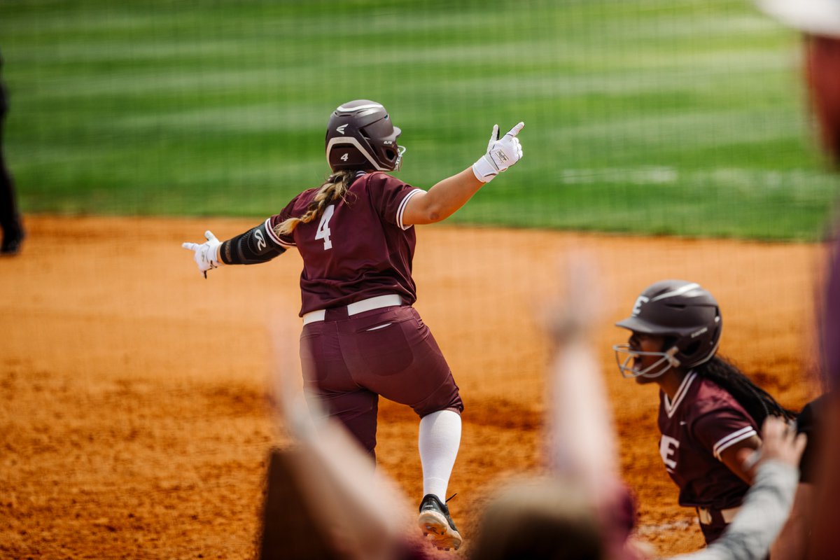EKU Softball tweet media