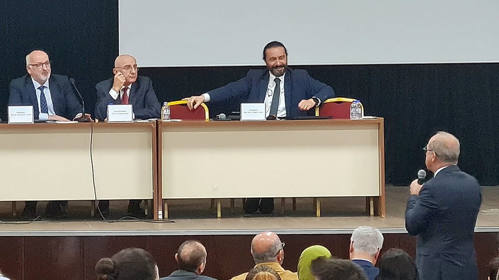 ahmetsevimli's tweet photo. 16-17 Nisan 2025 tarihlerinde BUÜ 50. Yıl etkinlikleri çerçevesinde gerçekleştirilen “Türk Hukukunda Zorunlu Arabuluculuk Uygulamalarına İlişkin Güncel Gelişme e Meseleler Sempozyumu” tamamlandı.
Benim tebliğimin başlığı “Bireysel İş Hukukunda Arabuluculuk Uzlaşma Tutanağının Hukuki Niteliği ve Geçerliliği” idi. Tüm tebliğ özetlerine yakında online erişim mümkün olacak.