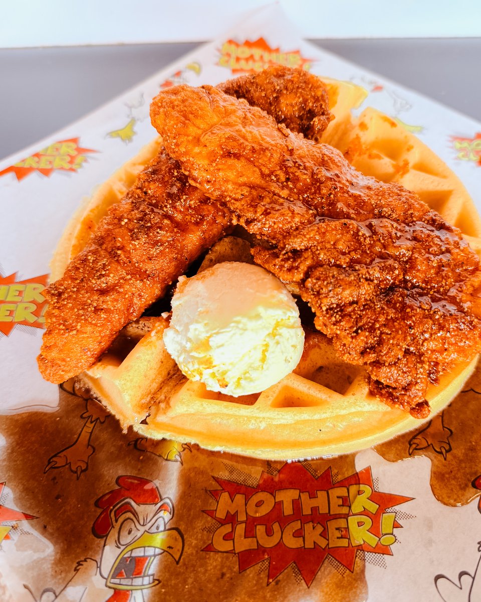 After a weekend of fun, it’s time for some recovery! Get your chicken and waffles fix from Mother Clucker 🐔🧇 Your tastebuds will thank you!

#ParlorVibes #DrinkKC #KCnightlife #CrossroadsKC