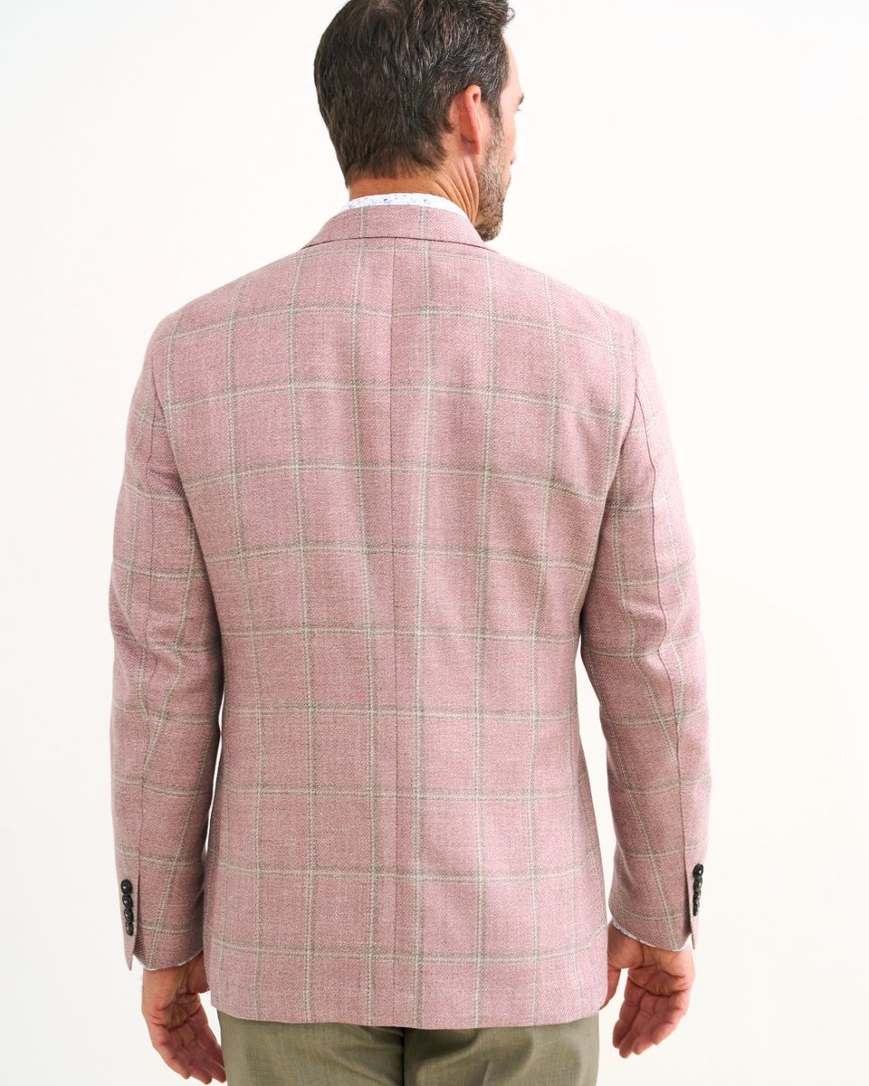 CulwellandSon's tweet image. Here's to new beginnings and the beauty of Easter. 🌿 May your day (and your closet) be bright and joyful!

#HappyEaster #mensfashion #customsuit #menswear #dallasfashion #classicmenswear #tuxedo #mensapparel