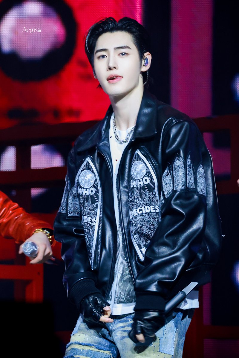 250419
#엔하이픈 #성훈
#ENHYPEN #SUNGHOON
#エンハイプン #ソンフン