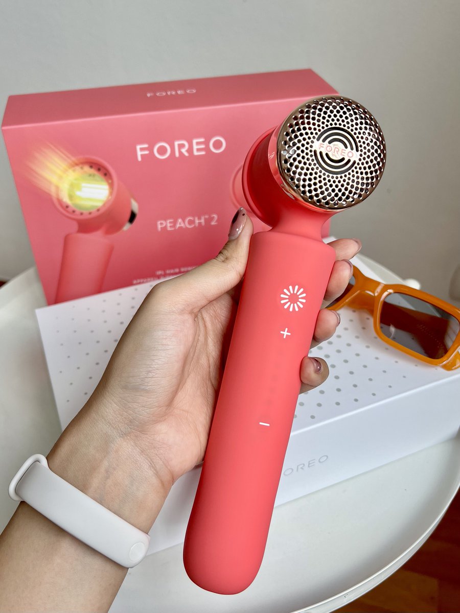 plengssp's tweet photo. คนชอบผิวเนียนถูกใจสิ่งนี้ #FOREOPEACH2 ตอบโจทย์สุดเพราะช่วยลดขนได้ 90% ใน 1 เดือน หากใช้สัปดาห์ละครั้งอย่างต่อเนื่อง ทำง่ายๆที่บ้านไม่ต้องเดินทางไปคลินิค กำจัดขนทั้งตัวได้ใน 10 นาที หัวยิงกว้างขึ้น 3 เท่า ตก shot ละ 3 สตางค์ ไม่เจ็บไม่เบิร์น นี่ไว้ใจเทคโนโลยีของ #FOREO อยู่แล้ว ใช้ได้กับขนทุกส่วนด้วย ชอบมาก💘