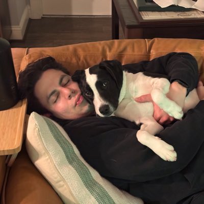 dennisqueso's tweet photo. #NewProfilePic https://t.co/tLX43Wqx8n