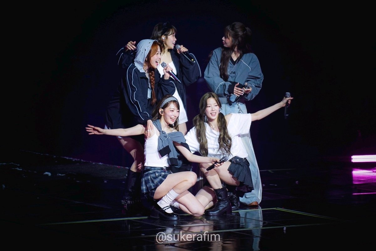 Fragments_0801's tweet photo. 250420  LESSERAFIM♡
#르세라핌 #LE_SSERAFIM https://t.co/DPT3Rd9cM0