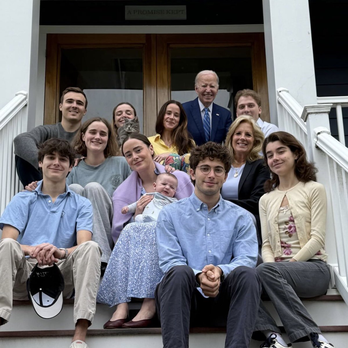 Pop Base tweet media