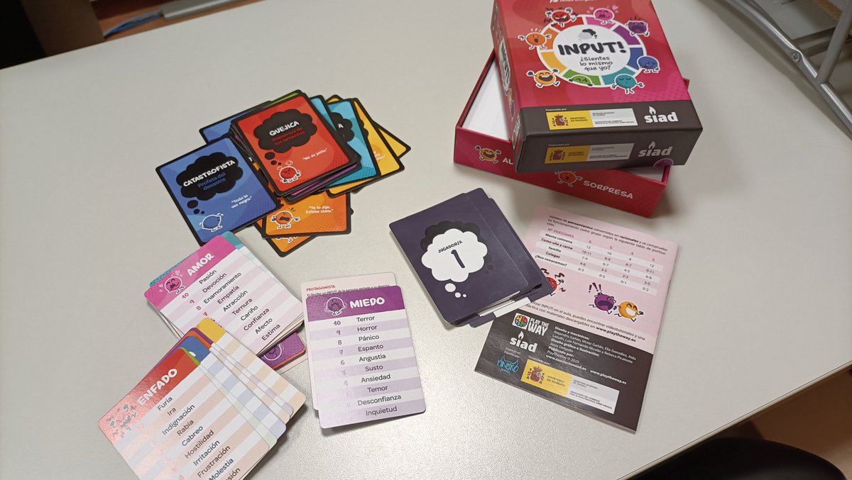 AsocSiad's tweet photo. Nueva cara para nuevos caminos. Ya tenemos en nuestras manos #Input! y #Finde. Jueguetes rapidos y divertidos para prevenir adicciones y trabajar la competencia emocional. Pronto en la web la guia didáctica.  Si te interesa saber más info@playtheway.es 
Financiado por @PNSDgob https://t.co/70gCManfMt