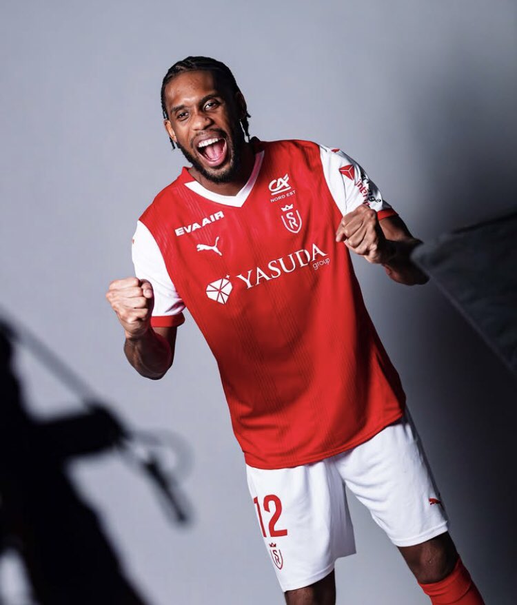 usmntsource's tweet image. Jordan Pefok opens the scoring for Stade de Reims as they lead Toulouse 1-0 at halftime.
It’s his first goal since last February, when he scored against Bochum for Borussia Monchengladbach.
Back to scoring goals for his boyhood club as well. A great feel-good moment 🇫🇷