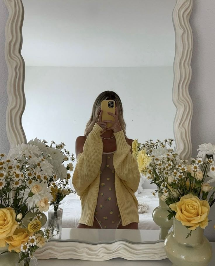 draadavent's tweet photo. ⠀

                   🌻🤍

                          #𝑆𝑒𝑑𝑢𝑐𝑡𝑖𝑣𝑒𝑆𝑢𝑛𝑑𝑎𝑦 https://t.co/ziN0HqP4oR