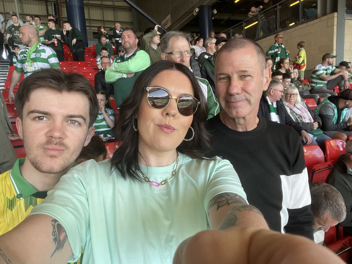 Marnie Bum✌🏻💚 tweet media