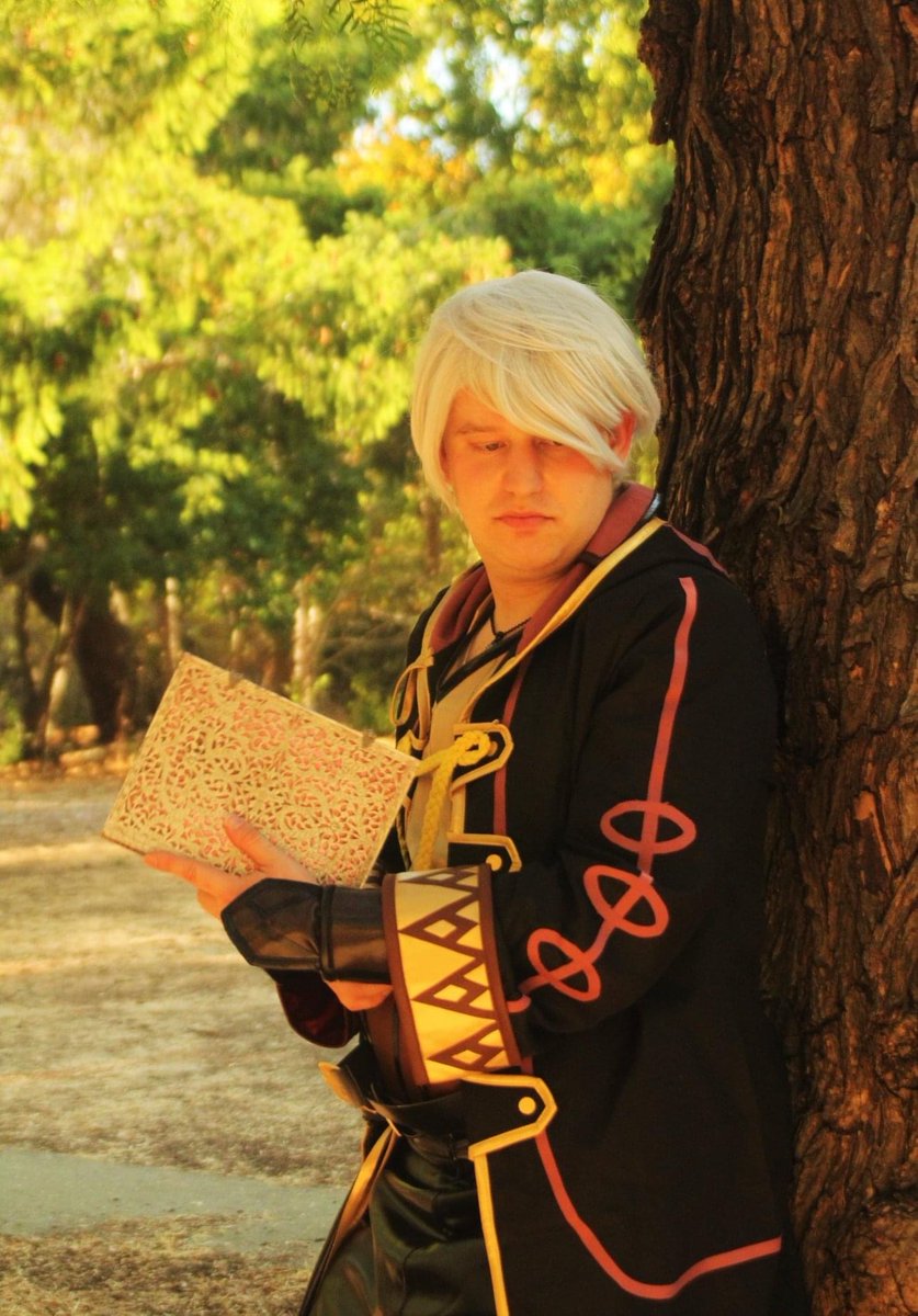 MegaLinkJoland's tweet photo. Happy 35th anniversary to the Fire emblem series!
"Our bonds give me strength!"
-Robin
📸 @karamelphotography
#robin #robinfireemblem #fireemblem #fireemblemawakening #fireemblemawakeningcosplay #fireemblemheroes #highdeliverrobin #robincosplay #fireemblemcosplay #fehcosplay https://t.co/z4aLOEUO8q