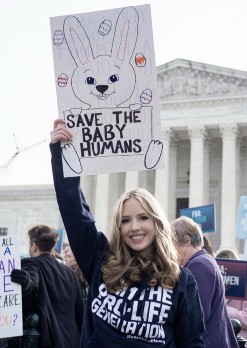 lydiataydavis's tweet image. Happy Easter! Life always wins over death ✝️