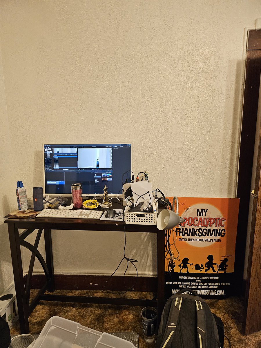 HollyDSoriano's tweet photo. My happy thought for today is my editing station for our ##shortfilm #indiefilm #supportindiefilm #disabilityfilmchallenge @DisabilityChall
THEY SAY HE SNAPPED...
https://t.co/jOQc6I9XlD https://t.co/1d0fLFLg5g