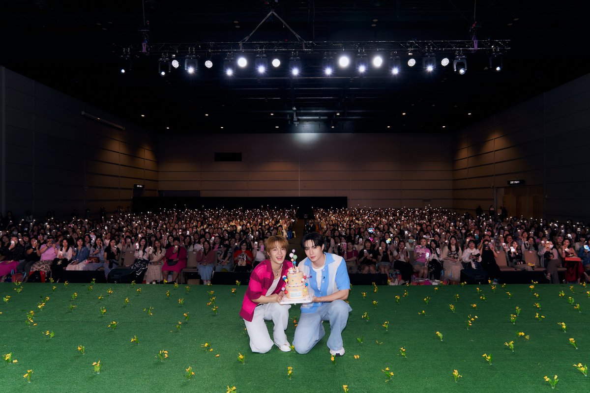 ZeePruk_OFC's tweet photo. สุขสันต์วันเกิด “ซนซน” อายุครบ 3 ขวบแล้ววว~ ขอบคุณที่เป็นส่วนหนึ่งในการซัพพอร์ต ซี พฤกษ์ ขอให้ซนซนเติบโตขึ้นเรื่อย ๆ และเป็นแรงสำคัญที่ซัพพอร์ตซีนุนิวไปนาน ๆ เลยนะคะ ✨💖

3RD ZONZON DAY
#3ปีที่ซนซนกับซีนุนิว 

🌊 @zee_pruk ☀️ 
#ZeePruk #Zunshine 

 https://t.co/6Fo3zvP80D