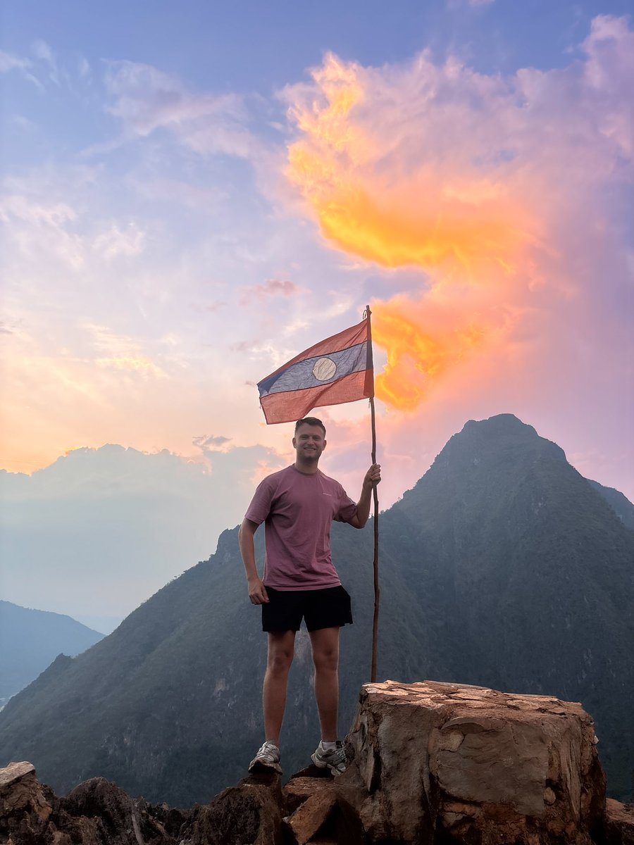 jetzsr's tweet image. First time in Laos