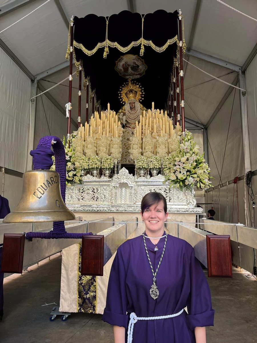 Noehum7's tweet photo. Mi Semana Santa 2025.
Mujer de Trono de Esperanza y Refugio @HSaludEsperanza, Victoria @PollinicaArch, Dolores @humildad_archi y Resucitado de Archidona @AgrupArchidona
Herencia, tradición y trabajo a mayor gloria de nuestros Sagrados Titulares💚💜🤍❤️ https://t.co/TLPDW2WUJN