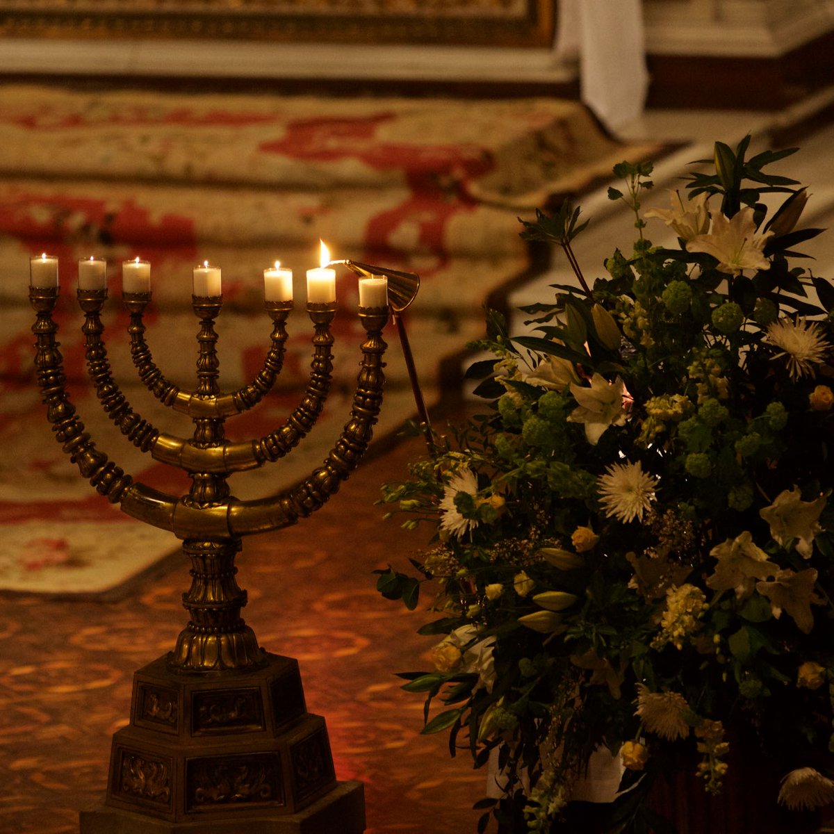 Christ is risen, alleluia! The Fathers of the Oratory wish all parishioners, visitors and friends a very happy and holy Easter!