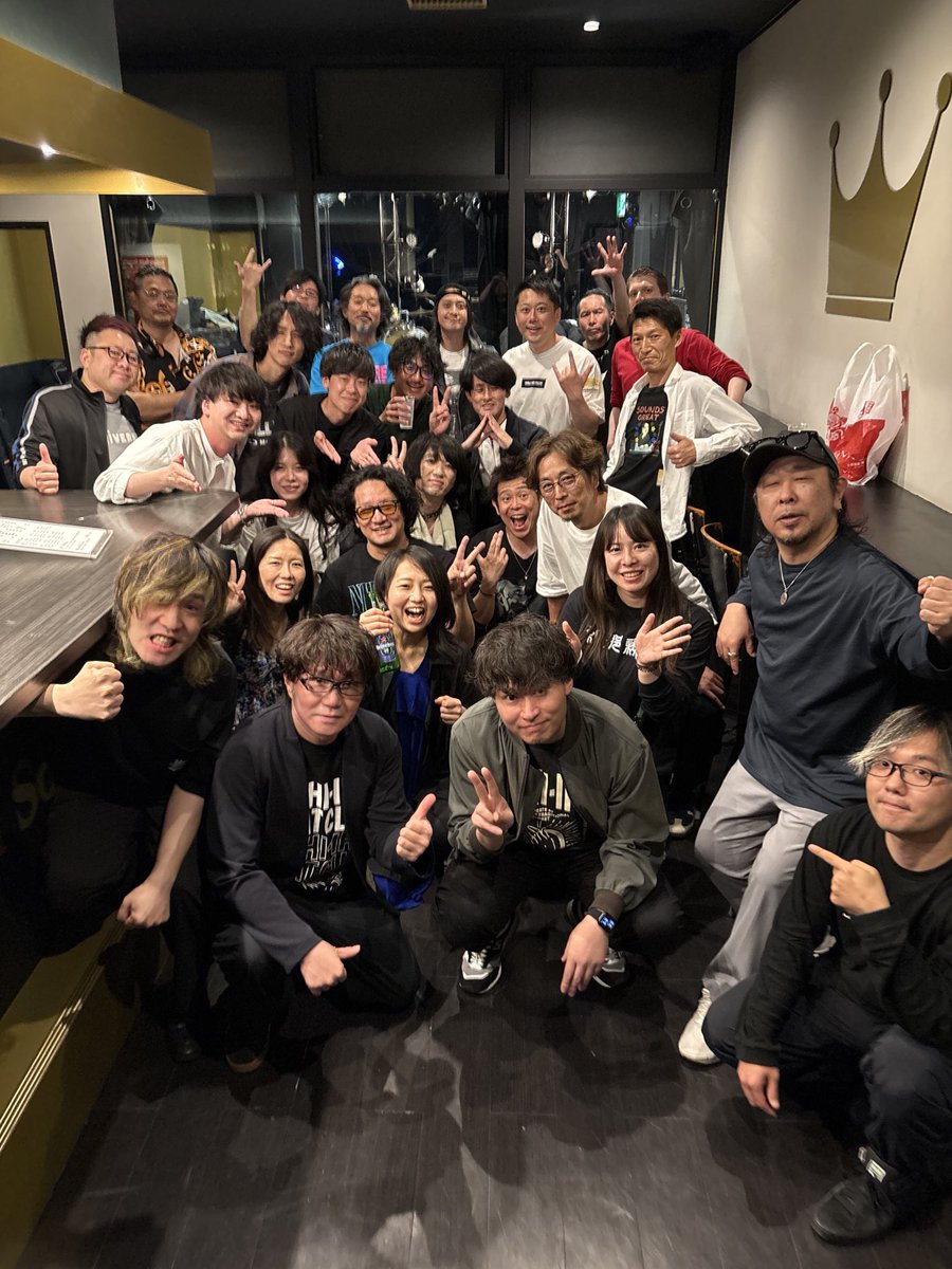 GoldSounds1's tweet photo. 本日もありがとうございました！
お酒も進み、良き出会いに繋がった
ハッピーな夜でした❗️
asia++ツアー行ってらっしゃい！

2025.4.20 (日)
Gold Sounds presents『music life sunday』

#Quadrome.
#マグロジェット
#文悲朗
#SayonaraTokyo
#lolMusika
#SkulldeSkapur
#TRINITYAZURE
#asia++ https://t.co/51TPurypGE