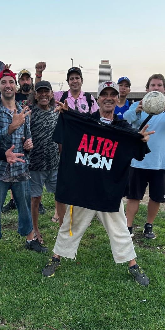 Altri non !!!!! Desde el Llacuna fc !!! Sigue la lucha ! Informate