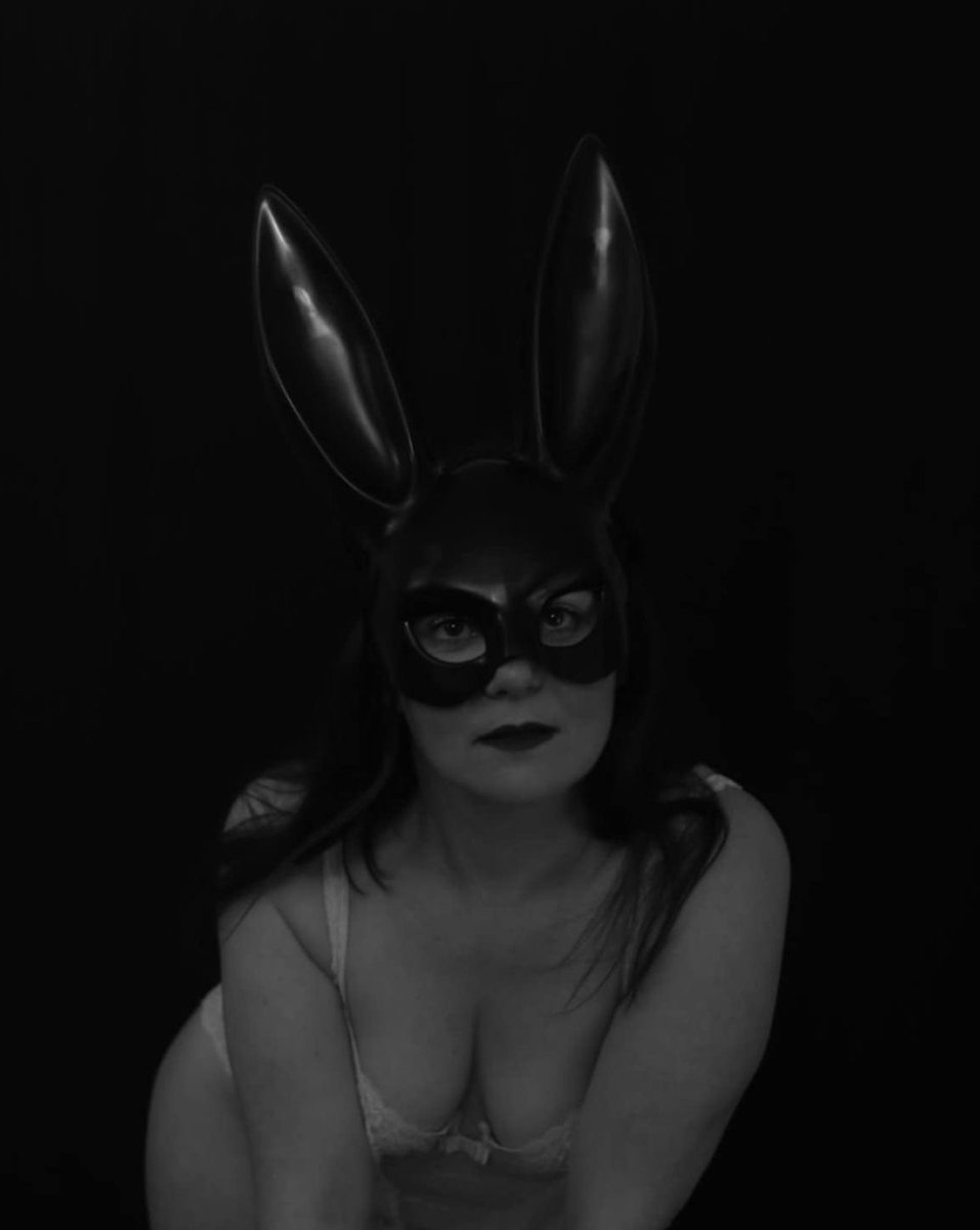 lilith633661's tweet photo. Un délicieux lapin de Pâques qui sait se faire désirer. Rejoins moi sur 
https://t.co/wzRlJPN0nm
Pour du continu plus... sucré https://t.co/1NrZJOLQ5O