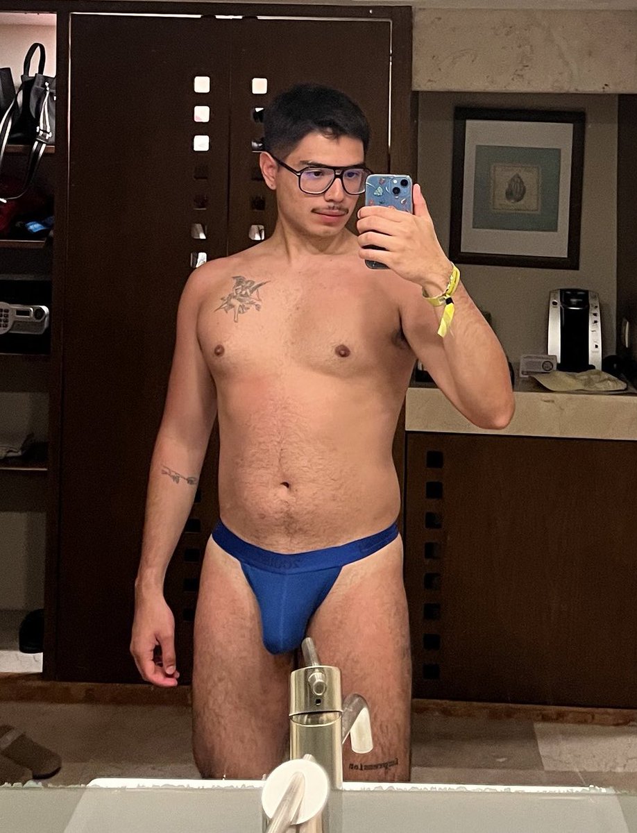 #HUOMOS #LOVEISLOVE #GAY #LGBTQ #LGBTQIA 
 De Ciudad de México, México. 
<a href="/olivvab/">emolio</a> 🏳️‍🌈