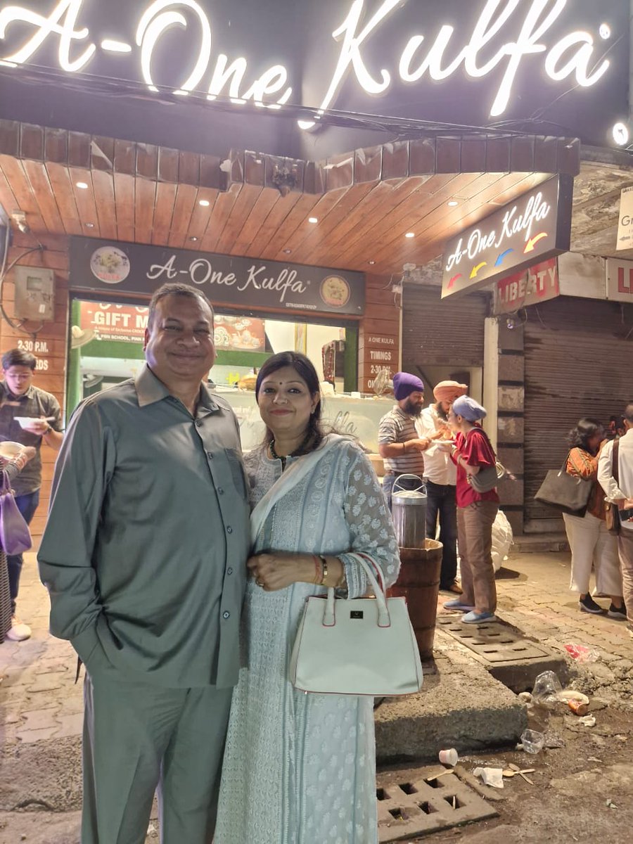 rajiv3372's tweet photo. In my view, Amritsari Kulfa at A-One Kulfa is the best #AOneKulfa #Kulfa #ICECREAM #Kulfi #AmritsariFood https://t.co/85YEb3a2O5