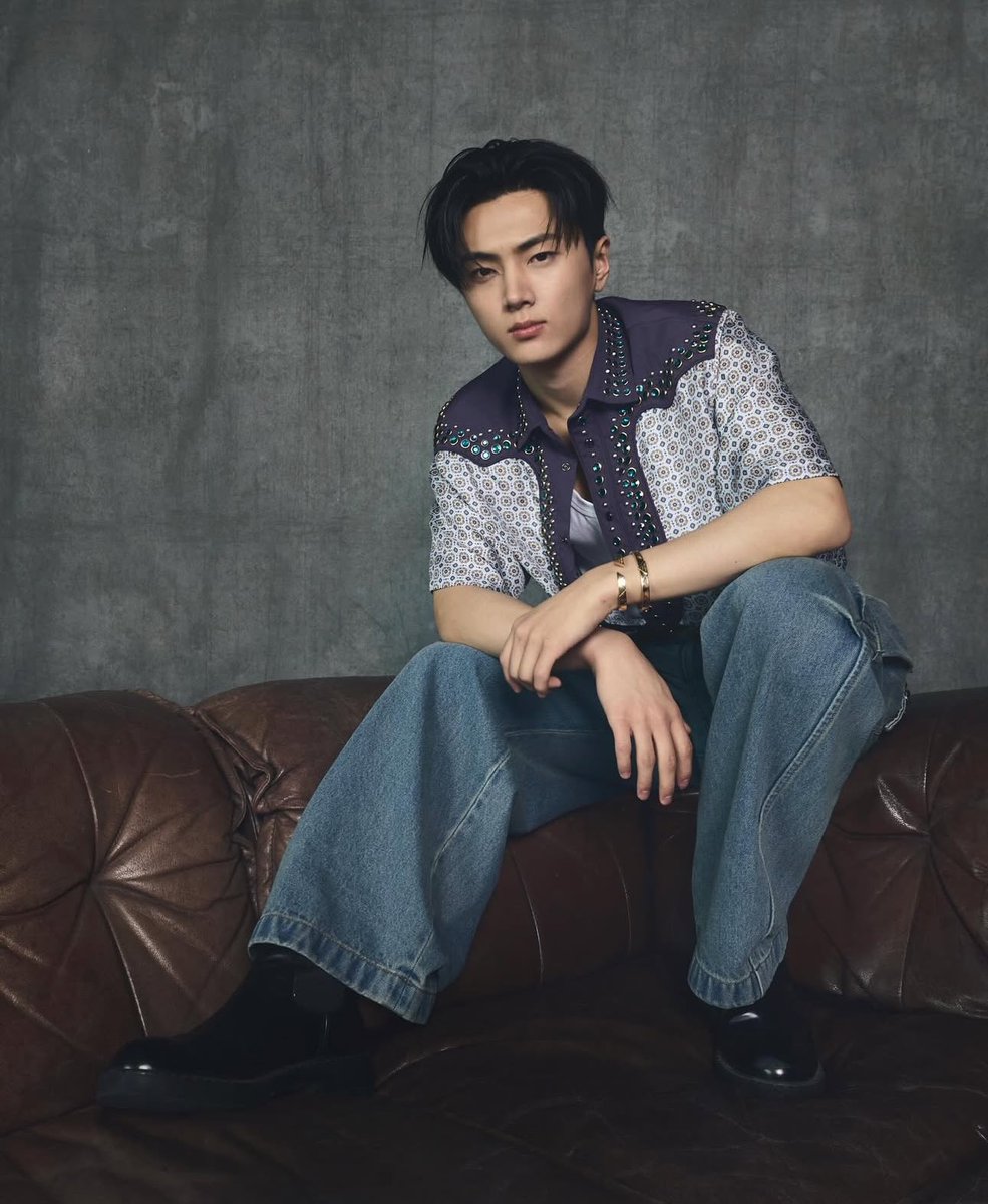 ENHAsLadyLove's tweet photo. #JayWonHoon x PRADA
๐๐๐ค
#NaeInSaengJayWonHoon
#ENHYPEN_JAY
#ENHYPEN_JUNGWON
#ENHYPEN_SUNGHOON
#์ํ์ดํ #ENHYPEN
@ENHYPEN @ENHYPEN_members https://t.co/7il9JKnJJF