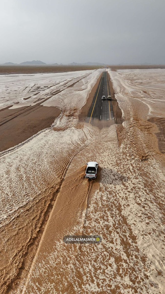tqqs's tweet photo. 📍سيول واسعة النطاق جنوب النحيتية جنوب #حائل 
الأحد  ٢٢  شوال ١٤٤٦هـــ
         20  أبريل 2025م
🤳 | عادل المسمار 
.
. https://t.co/2BMa83oUfb