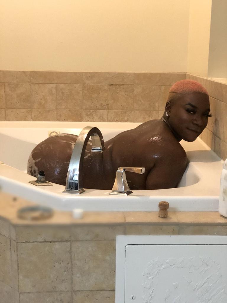 Who's up next for a session? 
#NuruMassage