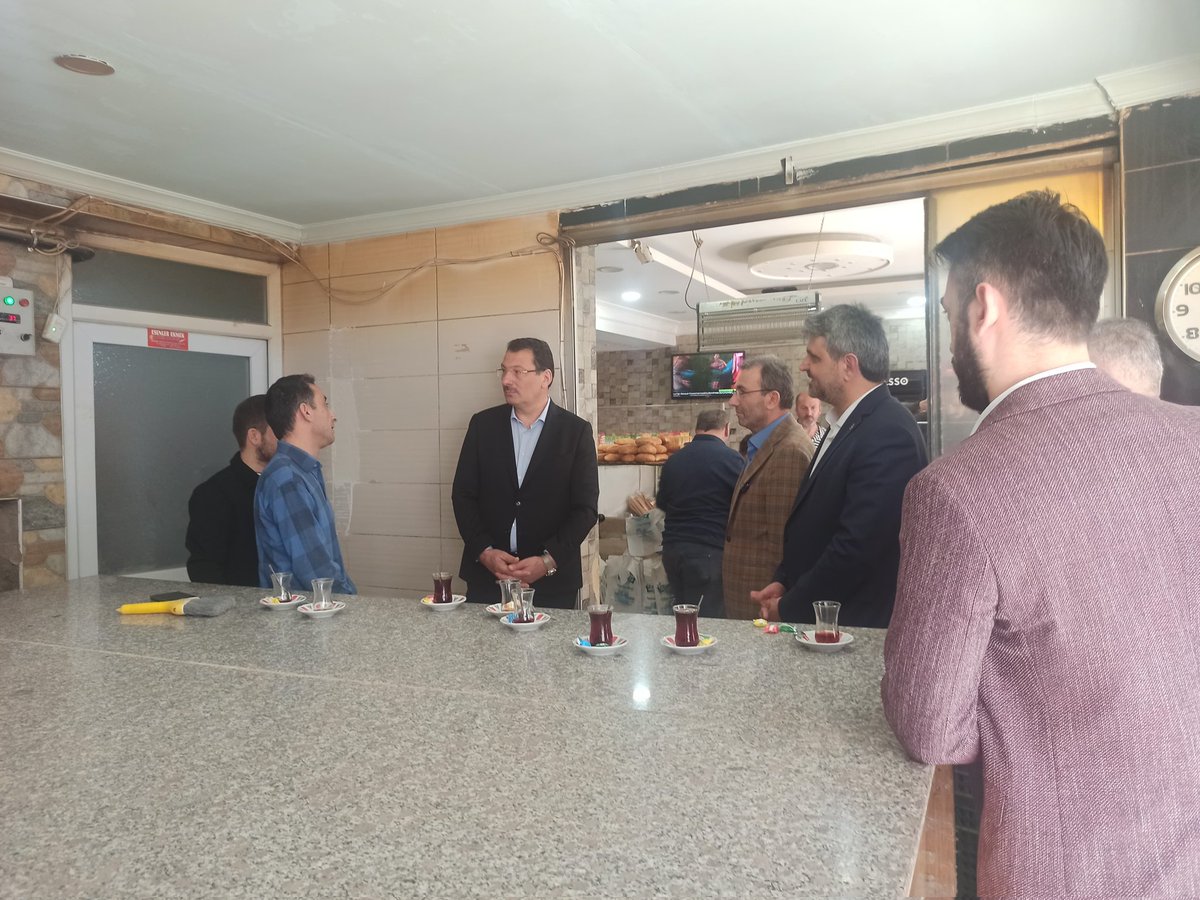 Pendik'te bugün, güzel ve verimli ziyaretlerde bulunduk. 

✔️ Fırıncı Hüseyin Taş kardeşimizi kendi fırınında, 
✔️ Mehmet Özüpek kardeşimizi ve ailesini hanelerinde,
✔️ Reha Dursun kardeşimizi de ailesi ve arkadaşlarıyla birlikte evinde ziyaret edip uzun uzun sohbet ettik.

Bize