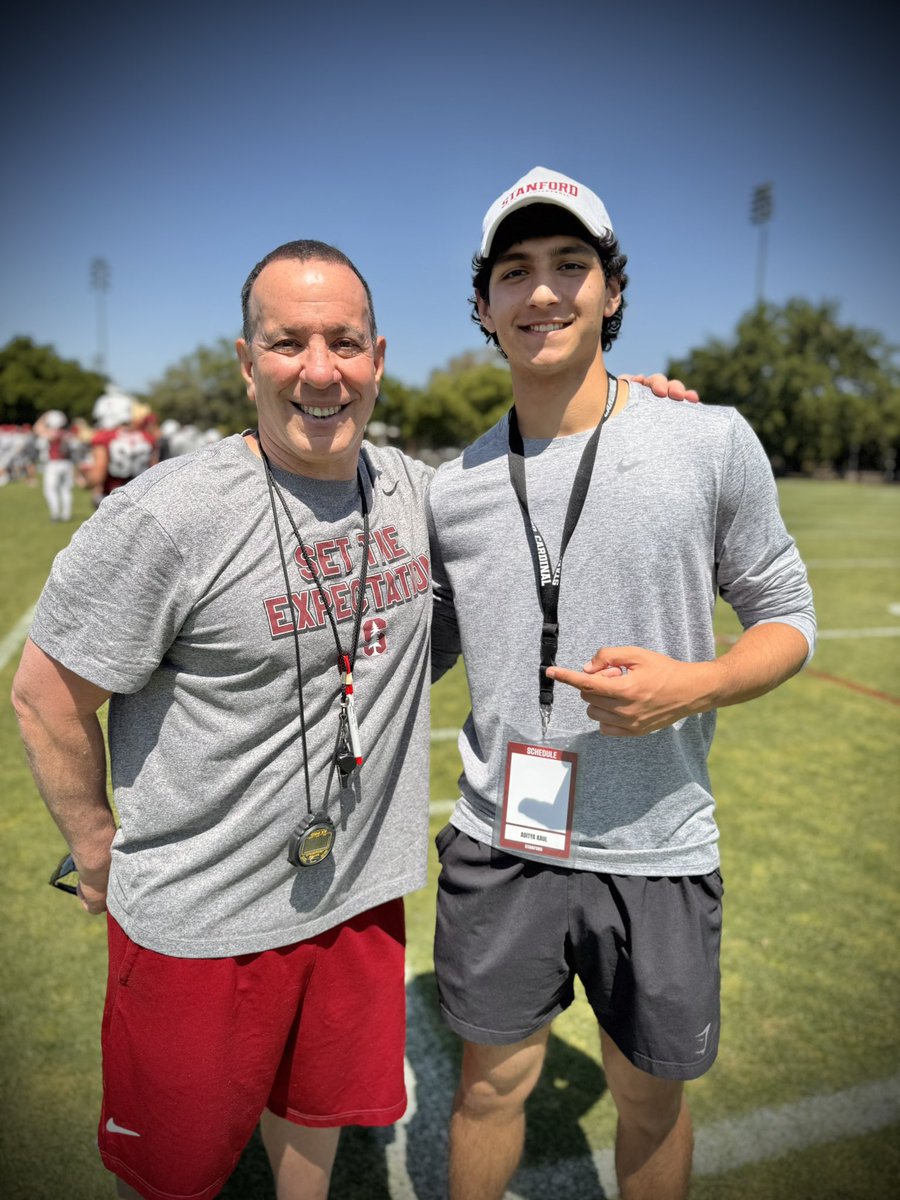 AdityaKaul2026's tweet image. Amazing spring practice visit to @StanfordFB. Thank you to @nchino31 for the incredible hospitality and to @Fredguidici @CoachAprilOLB and Andrew Luck for being so generous with your time. 

Thank you @JoshuaKarty for all the advice. 

The Farm is a special place- looking forward…