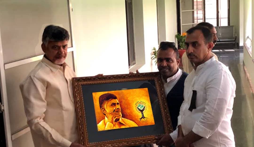 SaveGirlChild3's tweet photo. @ncbn  @naralokesh @NaMo4PM @narendramodi  @AndhraPradeshCM @JaiTDP  ఆంధ్రప్రదేశ్ ముఖ్యమంత్రి శ్రీ నారా చంద్రబాబు నాయుడు గారికి జన్మదిన శుభాకాంక్షలు🪴🪴🙏🙏💐💐 https://t.co/sf6R8pUF7R