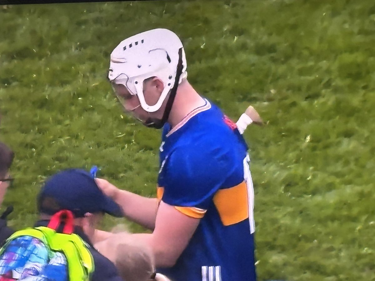 And it keeps on giving. Another draw 2-23 each. Man of the match on his Championship debut. Darragh McCarthy. Just brilliant #hurling