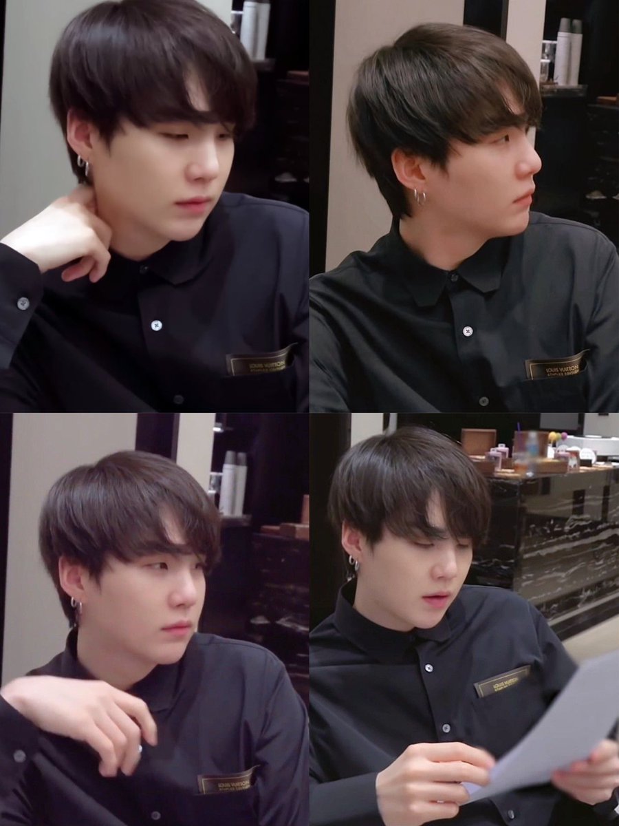 yoongistouch's tweet photo. How am i supposed to breathe?!?!?!?!! https://t.co/DeUarR6kw5