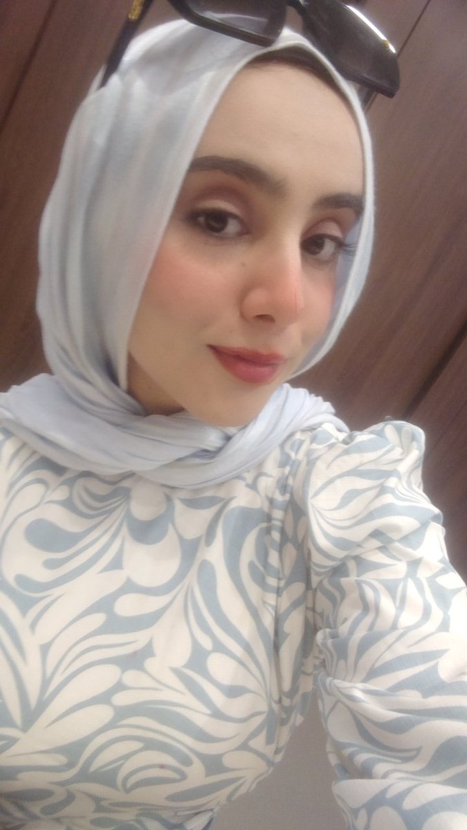 ده ما شاء الله علينا و الله كلنا ملامحنا تحفه و يا بخت راعى النصيب💅🏼🤍