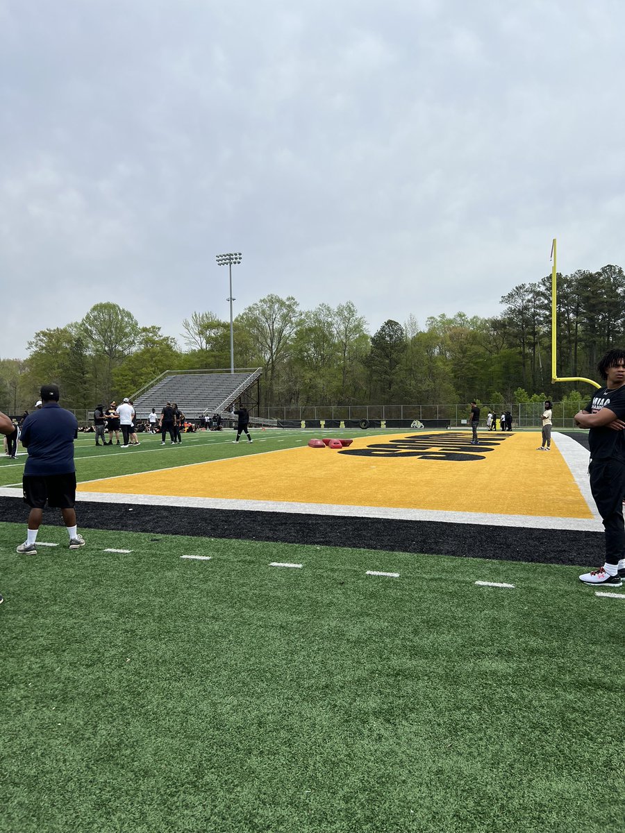 Rodneywaters36's tweet photo. Had a great time yesterday at Bowie state, Thanks for the invite @rw_deuce2 @coachwynn6 @coach_blaine @SMRFootball @_FirstStrikeFSA https://t.co/JuO7pPn98x