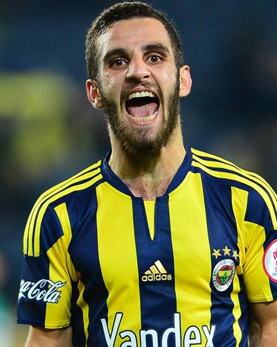Fenerbahçeli furbolcular Mert'tir, Erkektir. Kalpleri ile götleri çelişmez. Çıkar erkek gibi oynarlar. Or.spuluk yapmazlar.