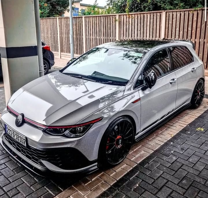 SisonkeViti's tweet photo. Whoever bought this car, Congratulations and you are blessed.
#WatchGoNetflix #makotiareyoutheone Apartheid Floyd Shivambo https://t.co/w1BkJFa4zL