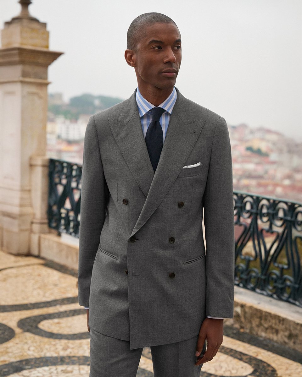 ProperCloth's tweet image. LISBOA: Part I of our new Spring/Summer ‘25 collection.
  
Now available online and in-store. 

Explore the collection here: propercloth.com/lookbooks/ss-2…