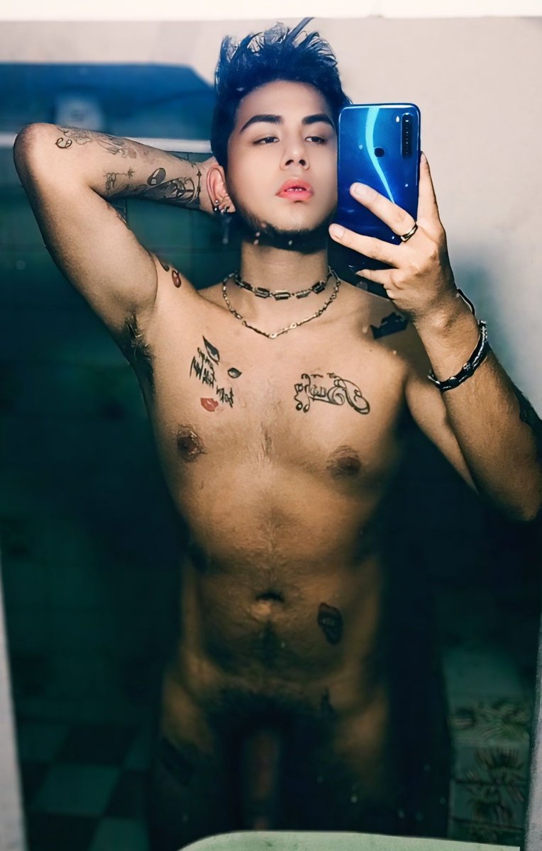 BushoLuis's tweet photo. Habrá algún culito twink para detonar
Solo faltan 13 días para ver a GAGA en vivo en Río de Janeiro
Y lo que no haré... Estando allá
#fypシ #viral #horny #gogogo https://t.co/AomL4Xuxz5
