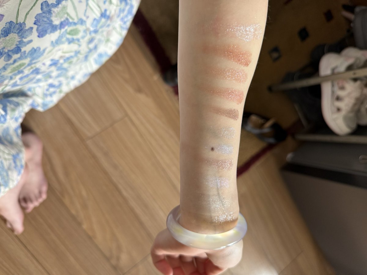 黄推福利内容 - 余榆鱼(沉迷捏脸)的精彩图片 福利姬余榆鱼(沉迷捏脸)分享的黄推图片2 - 网红私拍内容