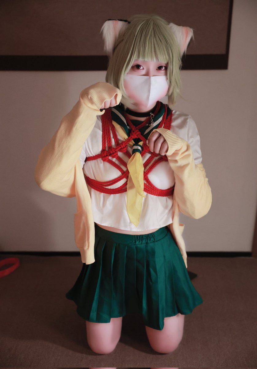 正在色诱小舞缇娜的琪舞酱～喵呜喵呜
“舞缇娜酱其实很喜欢捆绑吧～可以和我一起玩吗！💕💕💕”

使用了绳缚魔法的kili老师🪢：<a href="/TNdli/">缘也</a>
琪舞豹豹：我
爱丽丝能力幻化出的绳屋🏠：<a href="/XX_Shibari/">绳迹 Studio</a>
#憧憬成为魔法少女  #绳缚