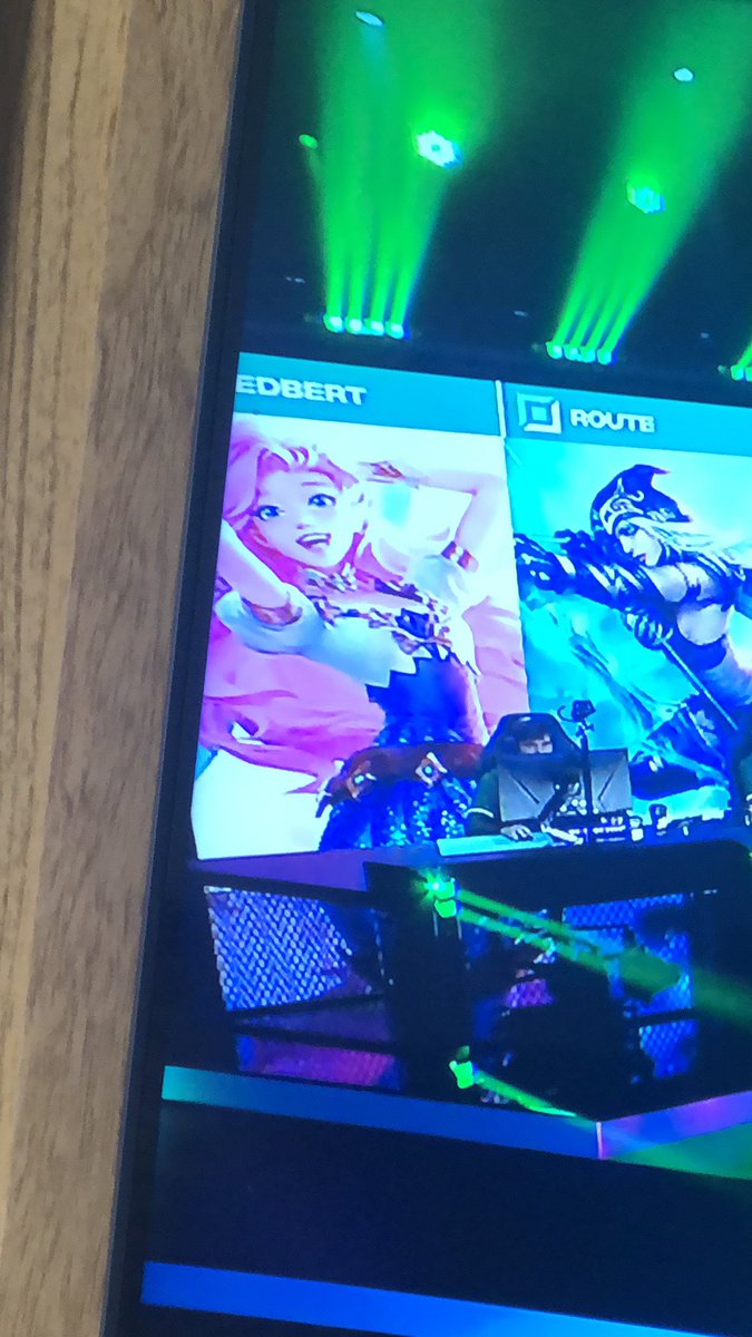 Júleona fã do Redbert 🏆🏆🏆🏆🥇 tweet media