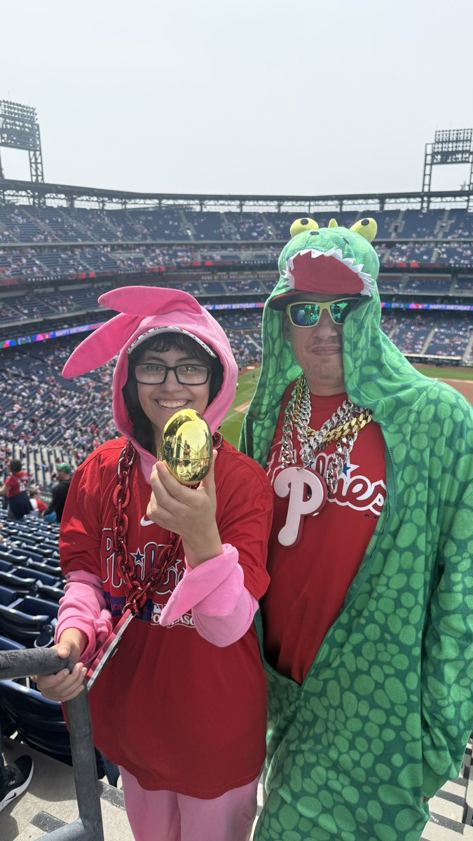 Gator guy hid an egg somewhere in CBP. There’s a prize inside. Be the first to find it and win! First to find it wins!
#phillies #mlb #baseball #easter #egg #EasterBunny