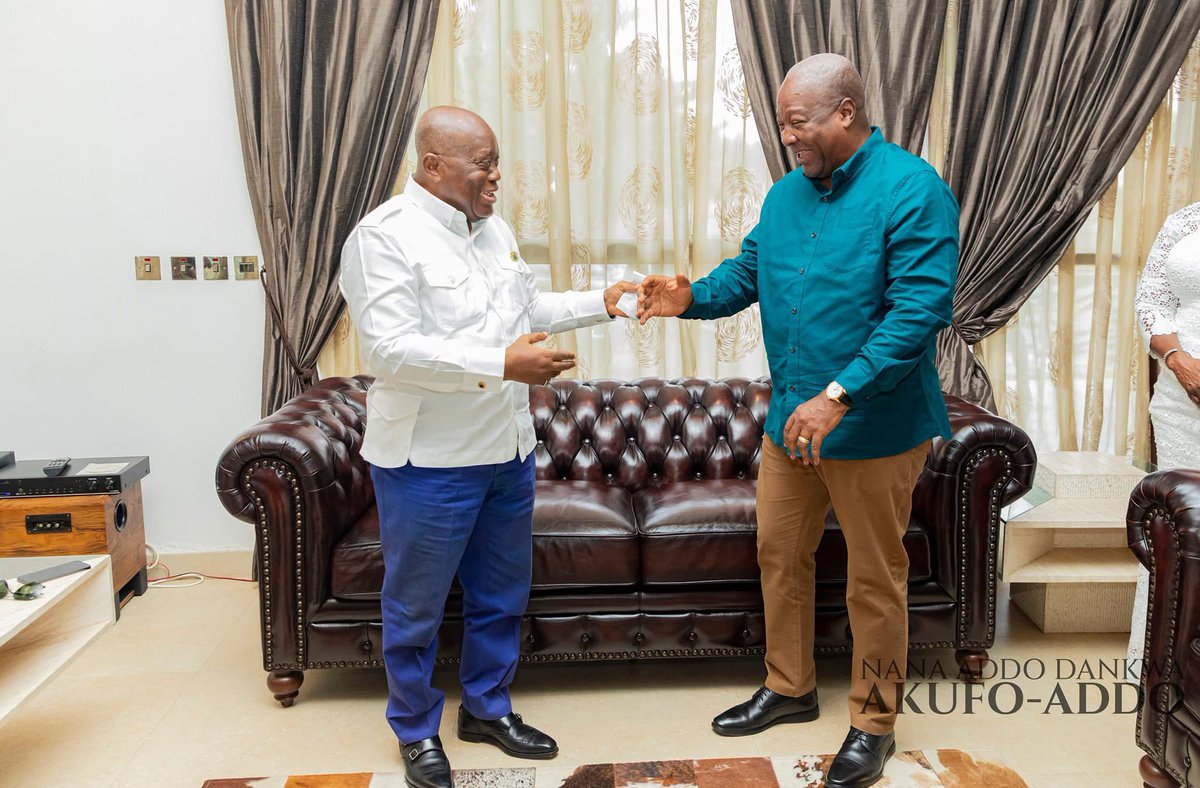 VNanakhay's tweet photo. Former President John Dramani Mahama met with Nana Addo Dankwa Akufo-Addo, his successor, on the Kwahu hills during the 2025 Easter festivities, a tradition Akufo-Addo has maintained for almost two decades.#soccabet #Ejisu #PorialsPitch https://t.co/Qrbe4sheVn