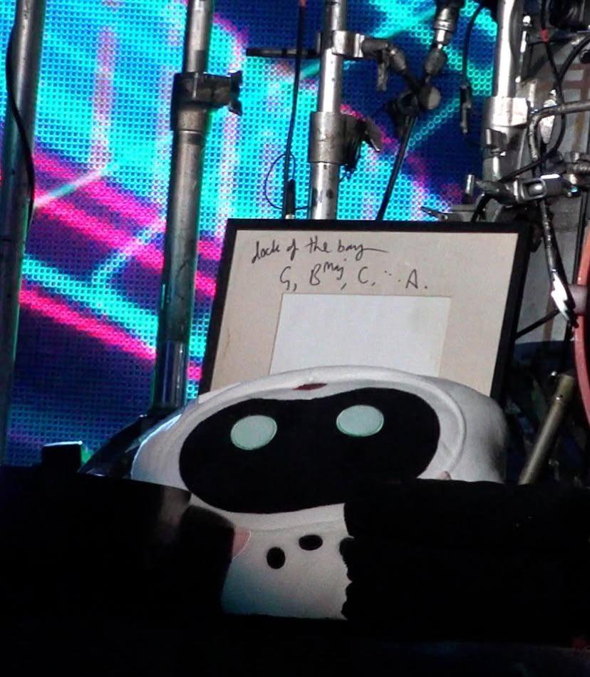 Wootteo is back from his time with Coldplay; now he is going to tour with Jin 💜

In exchange, Jin gave Coldplay a new Wootteo pillow with RJ ears 🫶

📸 Wootteo via Instagram