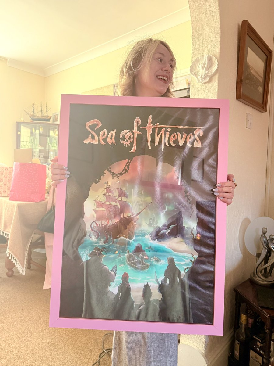 TasherrToxic's tweet image. When your best friend of 32 years knows you too well and treats you for your birthday! 🩷 I do love you! I@SeaOfThieves #SeaOfThieves