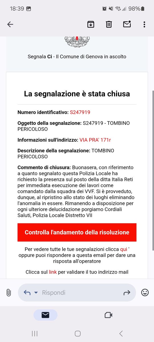 ComitatoPalmaro's tweet photo. Grazie alle segnalazioni del Comitato Palmaro, sono stati ripristinati due #tombini pericolosi in via Prà (civ. 171r e 172r).
L’intervento di As.Ter e Italia Reti, sollecitato dalla #PoliziaLocale, ha eliminato il rischio per pedoni e veicoli.
#Palmaro #Genova #SicurezzaStradale https://t.co/q6m7K07WWP